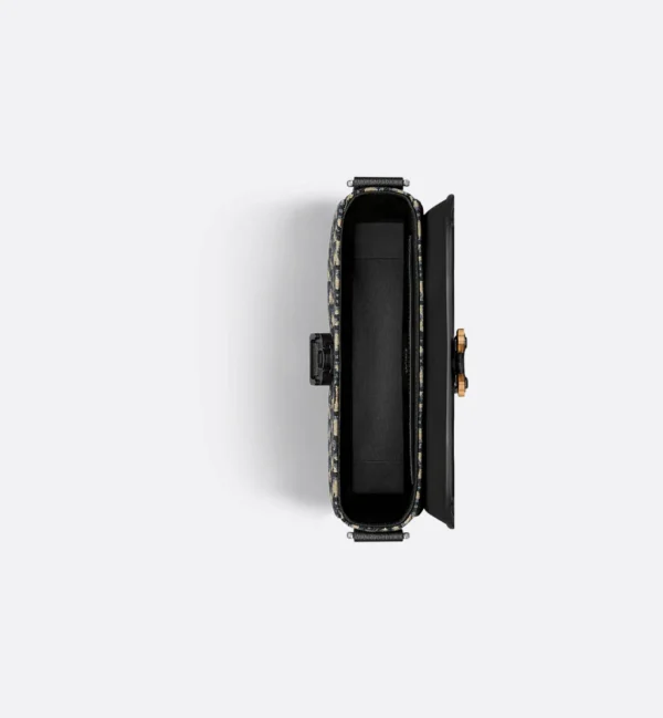Christian Dior Small Saddle Messenger Bag with Flap - Image 4