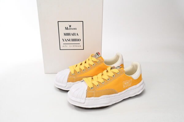 MIHARA YASUHIRO White And White Yellow - Image 9