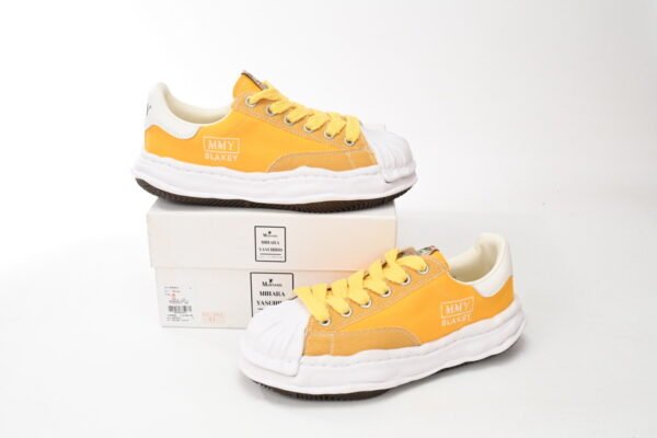 MIHARA YASUHIRO White And White Yellow - Image 12