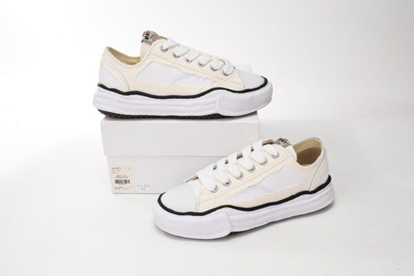Mihara Yasuhiro White And White And Black Stripes - Image 12
