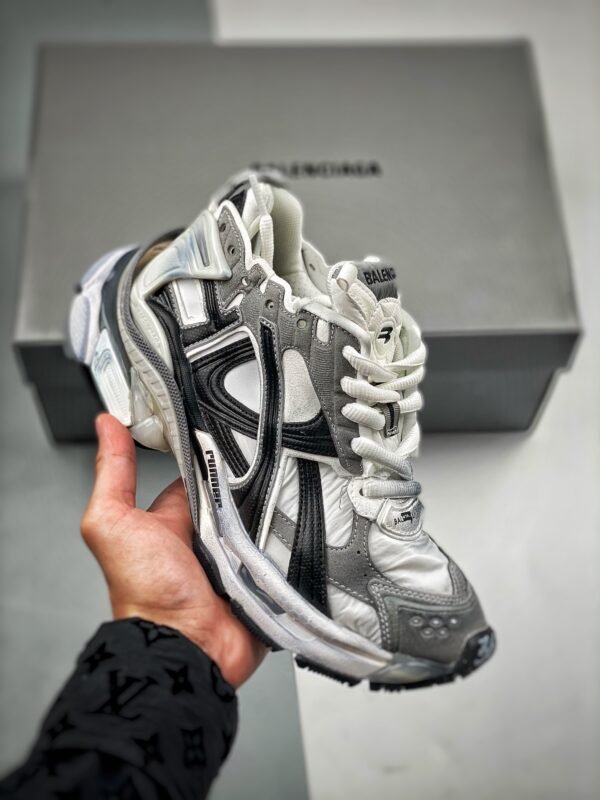 Balenciaga Runner 7.5 - Image 6