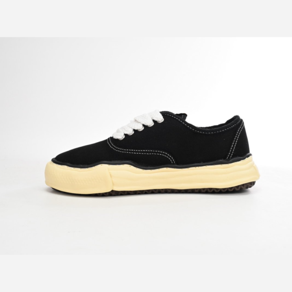 Mihara Yasuhiro White And Black Yellow