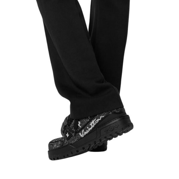 LV Trainer Maxi Sneaker Black - Image 4