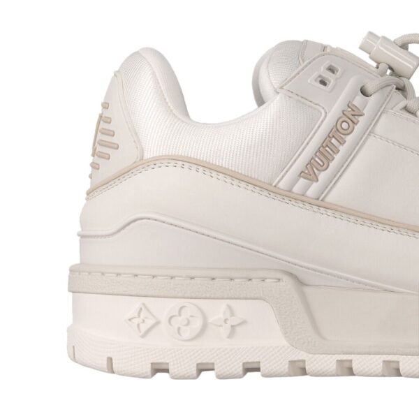 LV Trainer Maxi Sneaker Creme - Image 2