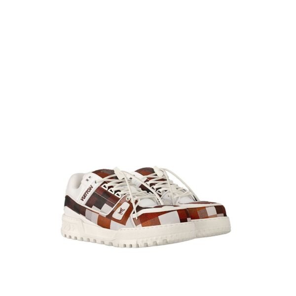 LV Trainer Maxi Sneaker - Image 2