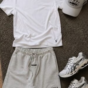 Clean Summer Outfit Grey/White