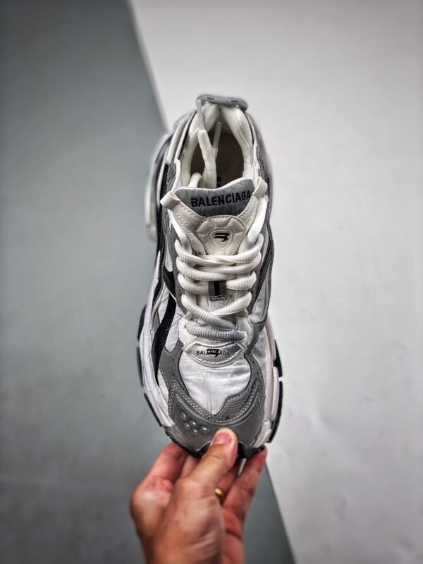 Balenciaga Runner 7.5 - Image 5