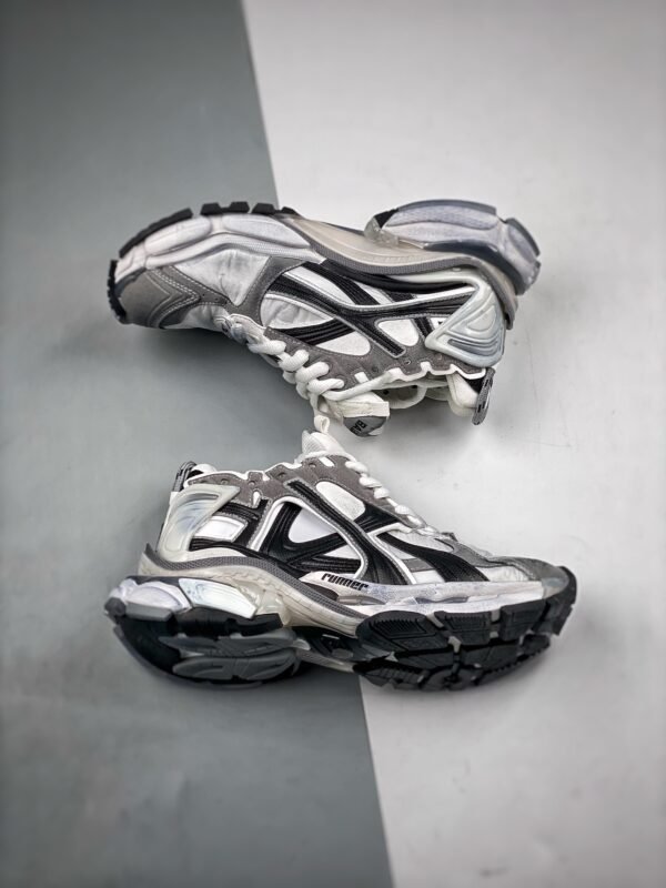 Balenciaga Runner 7.5 - Image 2