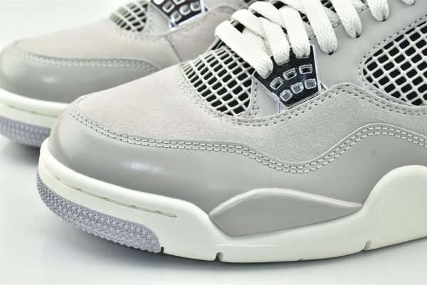Air Jordan 4 WMNS "Frozen Moments" - Image 7