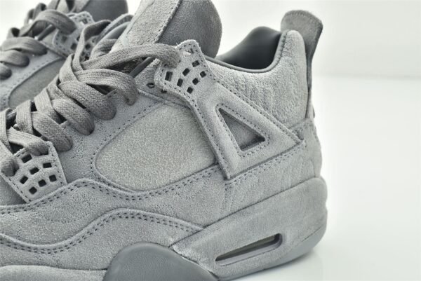 Air Jordan 4 „Kaws“ - Image 4