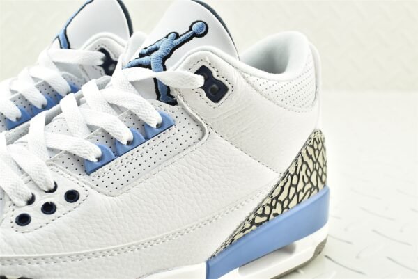 Air Jordan 3 “UNC” - Image 4
