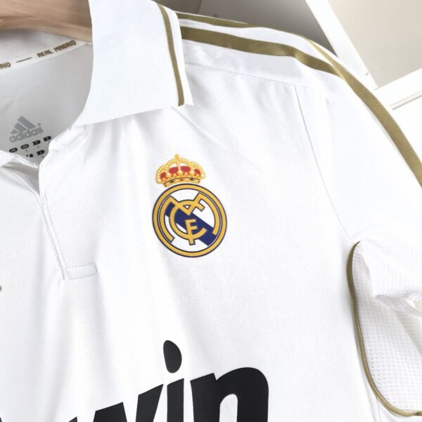 Real Madrid 2011-12 Home Kit - Retro Classic Jersey - Image 5