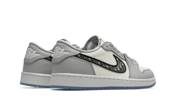 Jordan 1 Retro Low Dior - Image 3